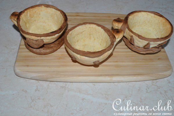 Шоколадный кисель в съедобных чашечках