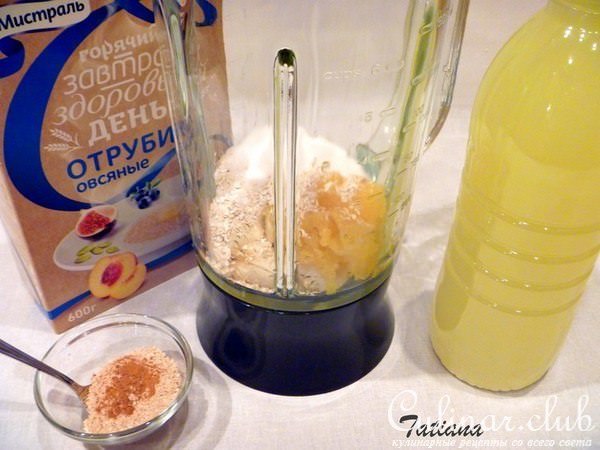 Коктейль утренний с овсяными отрубями