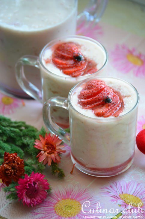 Молочный кисель с клубникой