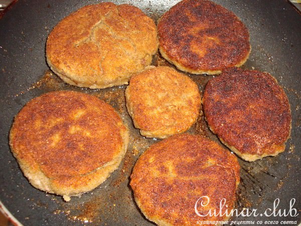 ОЛАДЬИ ИЗ КУРИНОЙ ПЕЧЁНКИ С ТВОРОГОМ