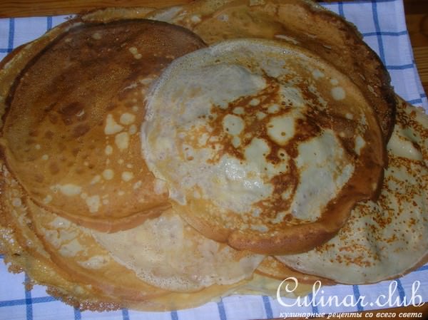Блинчики в сырную клеточку, фаршированные курятиной