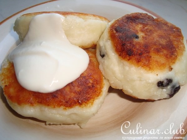 СЫРНИКИ С ИЗЮМОМ (без яиц)