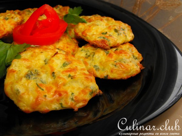Капустные оладьи с сыром