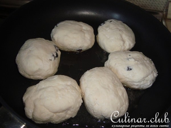 СЫРНИКИ С ИЗЮМОМ (без яиц)