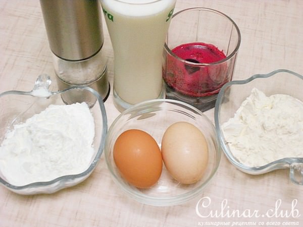 Блины свекольные с говядиной и овощами.