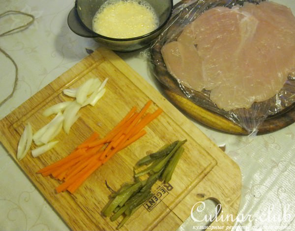Куриный рулет с овощами