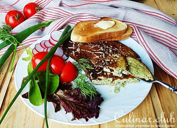 Фриттата с брокколи и беконом.