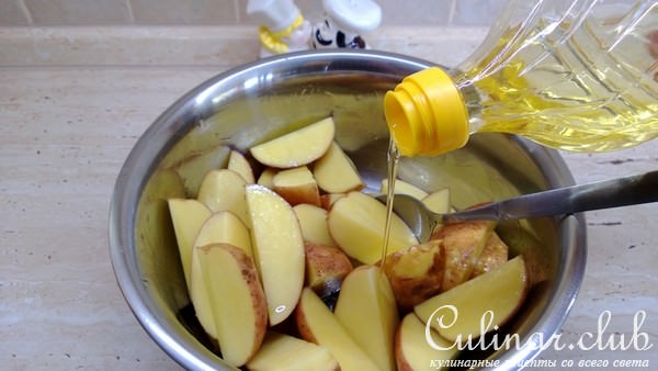 Картошка по-селянски с чесночным соусом