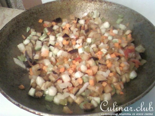 Картофельные котлетки с овощным соусом