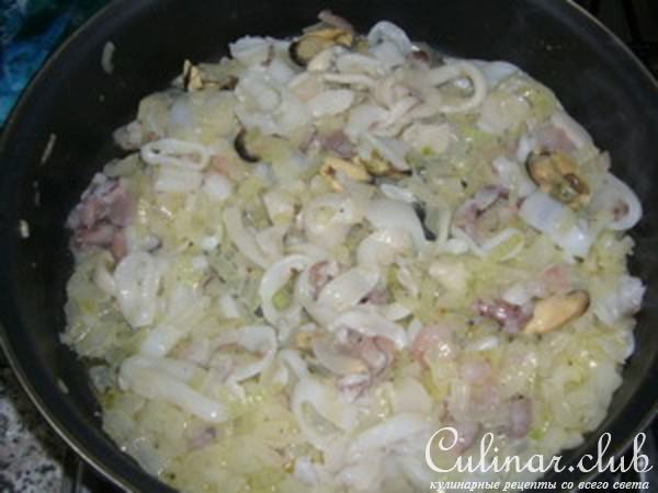 Фунчоза с морскими жителями :)
