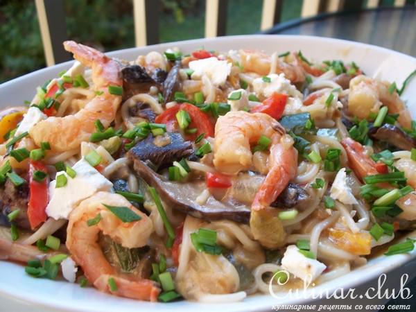 Лапша с креветками и овощами !!!
