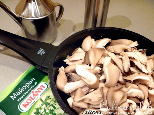 Перловочка Жемчужная с вешенками и кальмарами