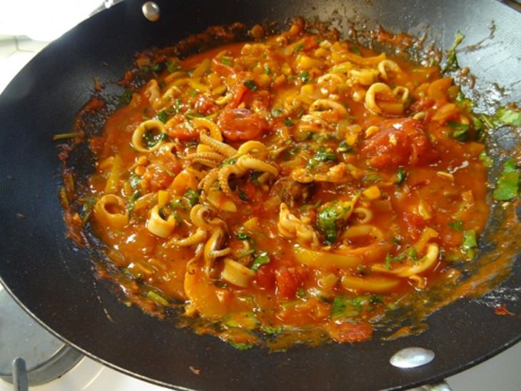 " Соус с Кальмарами и Рисом "
