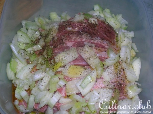 Свинина в ореховом полушубке ( почти буженина)