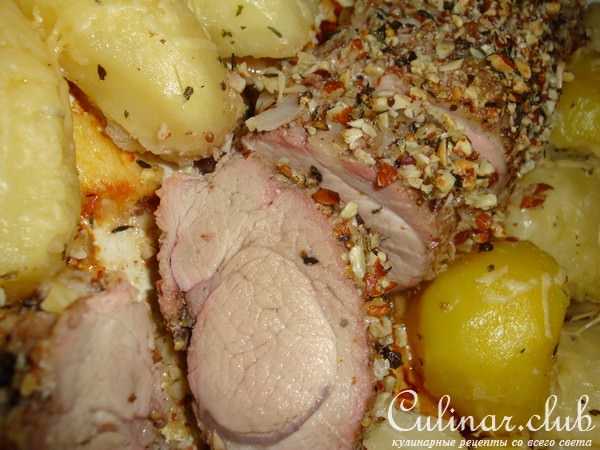 Сочное мясо в ореховой панировке