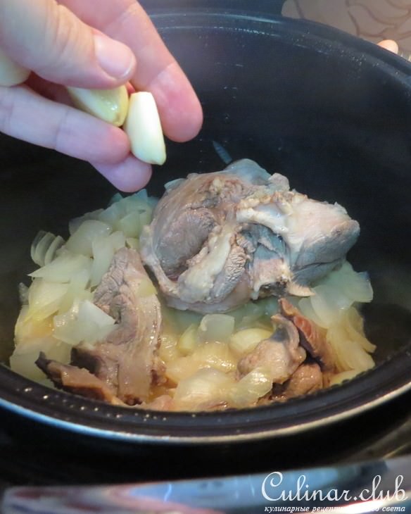 Ароматный ягненок с маслинами и оливками