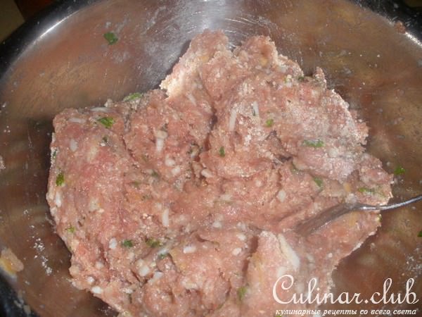 Запеканка из трех видов мяса, глазированная красным вином