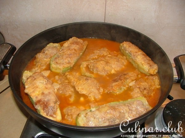 Кисло-сладкие фаршированные кабачки
