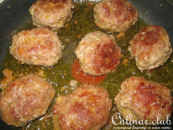Котлеты с начинкой из морковки.