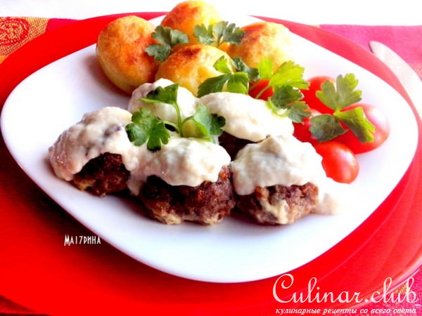 Мясные шарики из фарша под сливочным соусом