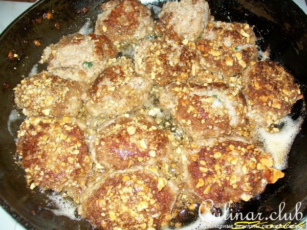 Фрикадельки с орешками