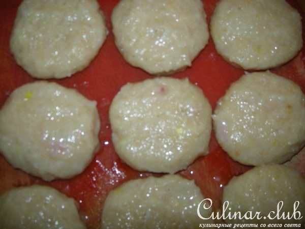 Куриные котлеты с соусом из щавеля