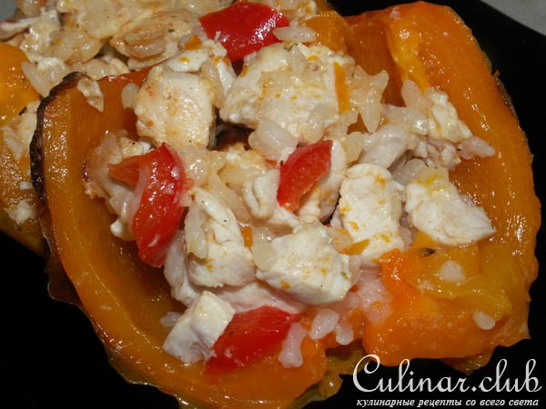 Перец,фаршированный курицей и рисом