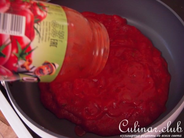 Куриные фрикадельки с соусом из гаспаччо