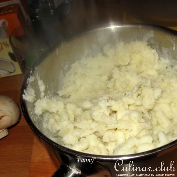 Картофельное пюре с грибами для нежной курочки по-итальянски