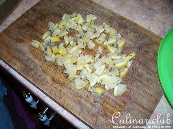 Курица с солеными лимонами