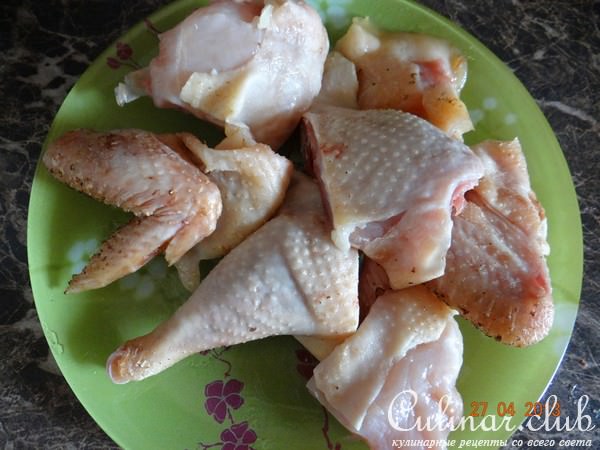 Кура домашняя духовая с картофелем