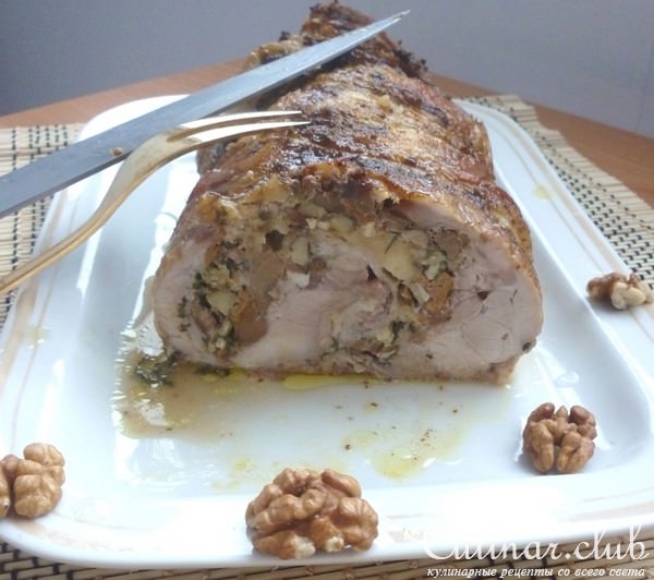 Рулет из курицы с грибами, орехами и сыром для папы Насти(к/ф КУХНЯ)
