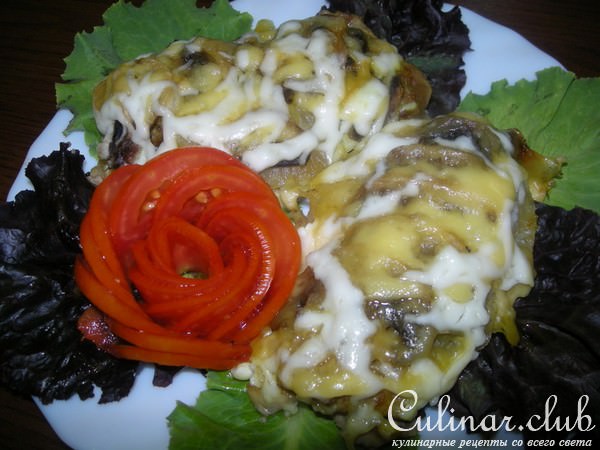Курица с ананасами и грибами