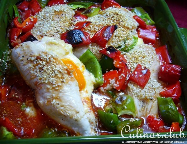 Курица, запеченная с овощами