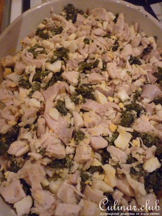 Картофельная запеканка с щавелем и куриным филе