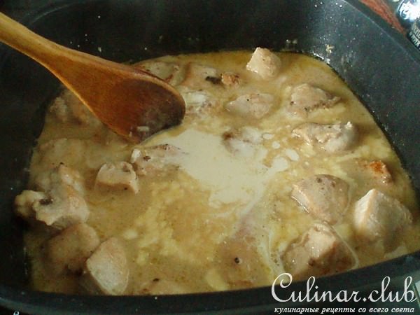 Курочка в сливках с кардамоном
