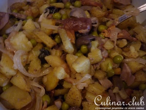 Картофельный салат с нежной курицой по-итальянски