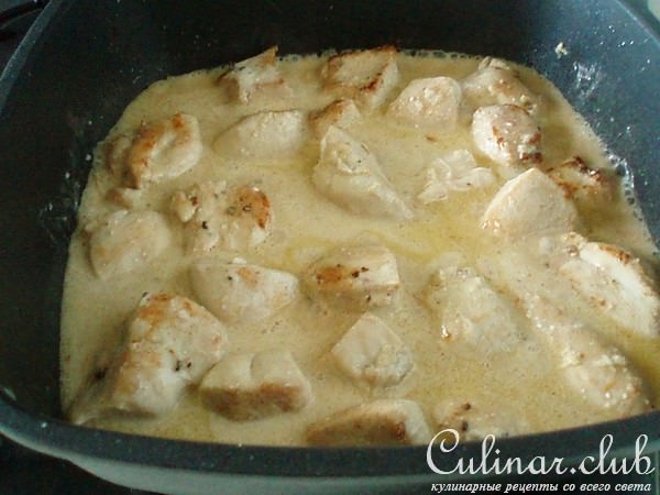 Курочка в сливках с кардамоном