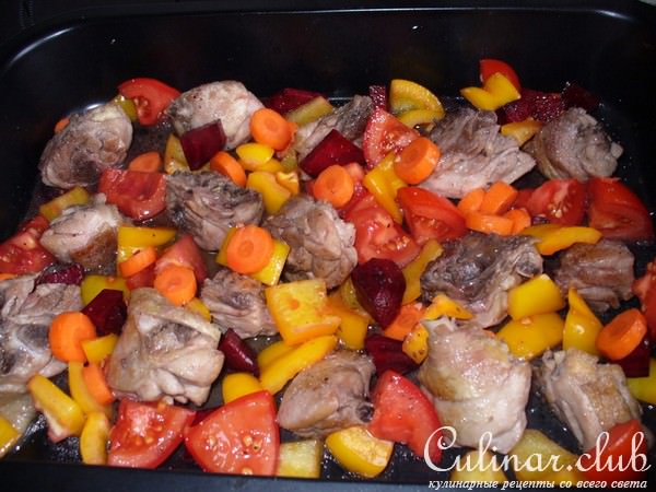 Куринные окорочка в вине и мандариновом соке с овощами