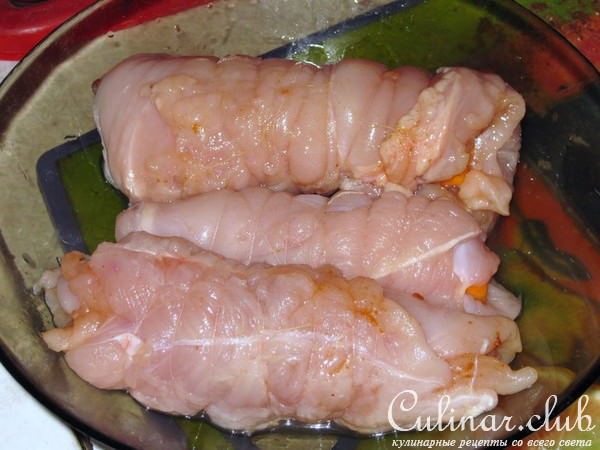 Рулеты из куриной грудки с овощами
