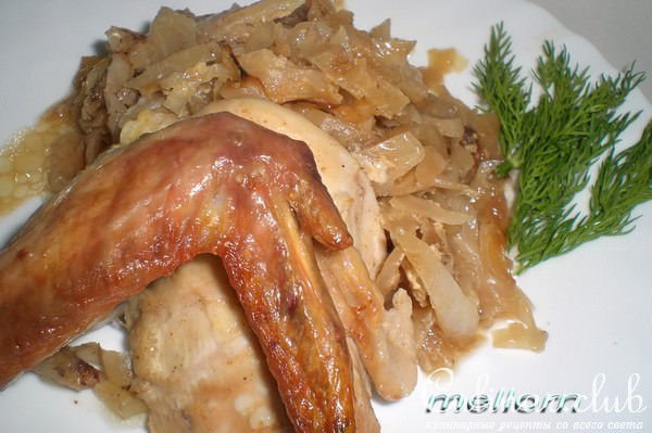Курица, запеченная с капустой