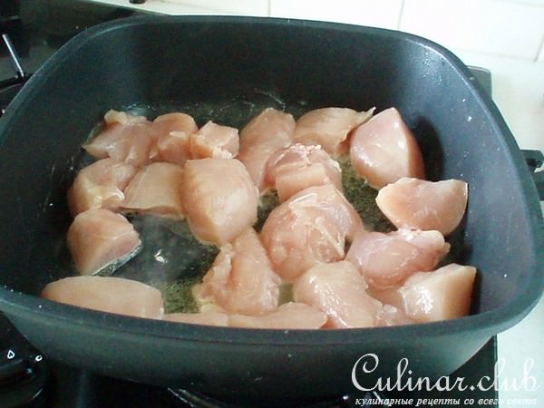 Курочка в сливках с кардамоном