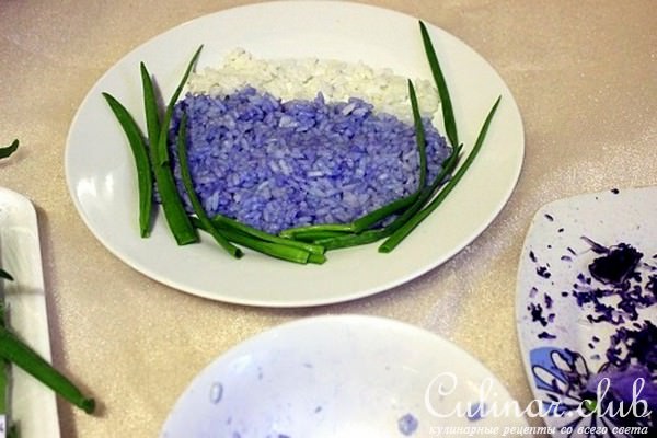 Нежная курочка с чесноком и травами с рисом или ужин для маленькой привереды.