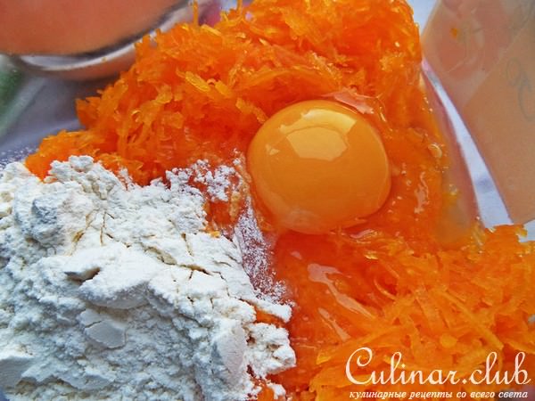 Тыквенные драники с пармезаном к курочке