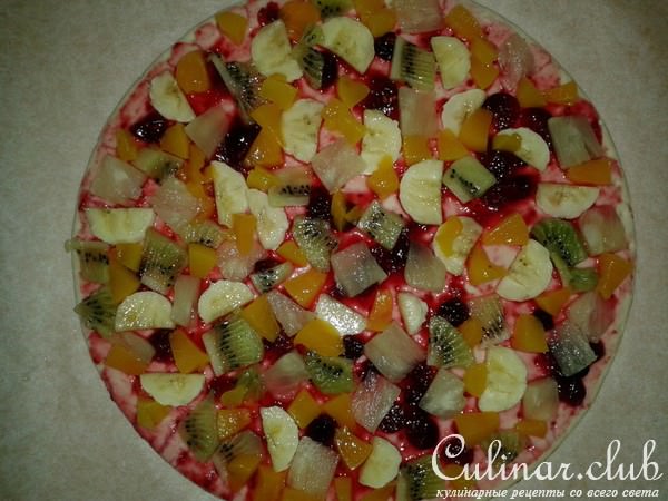 Фруктовая пицца с клюквой.