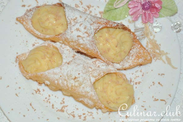 Канноли (Cannoli) с кремом пастичера (crema pasticera)