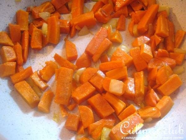 Морковный суп-пюре с яблоками к посту