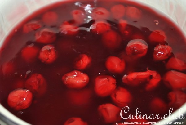 Сладкие сырные роллы в рисовой бумаге с пикантным соусом