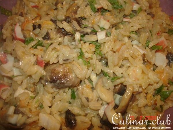 Кальмары с грибами, крабами и сливочным сыром