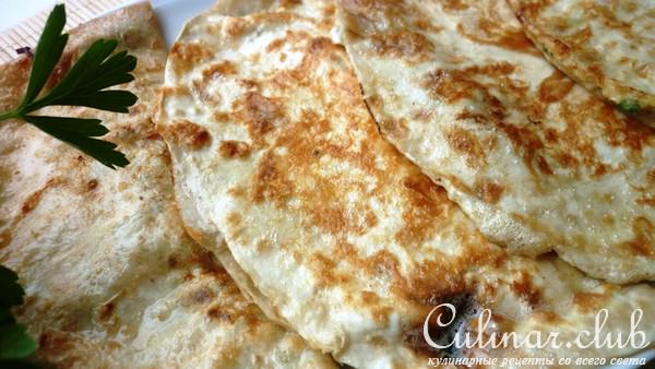 Лепешка с сырной начинкой (быстро,вкусно,просто!)